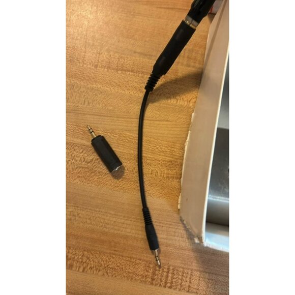 Working Vintage Akai ASE-9S Stereo Headphones with 2 adapters - Picture 5 of 5